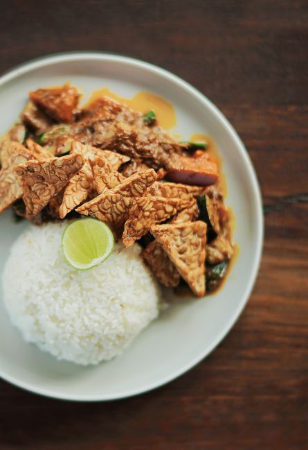 Easy Thai Red Tofu Curry